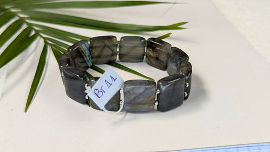 Br11 Labradorite bracelet