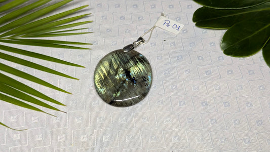 Pe 01 Pendentif Labradorite Ovale