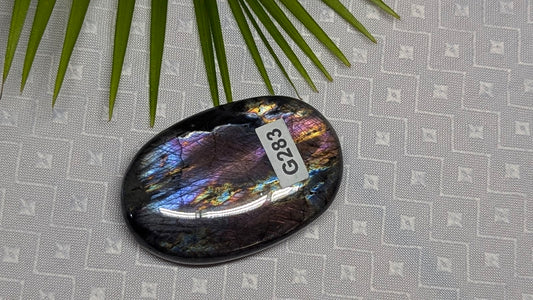 G283 Labradorite galet