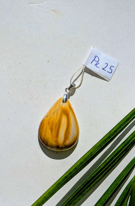 Pe 25 Pendentif Jaspe polychrome Goutte
