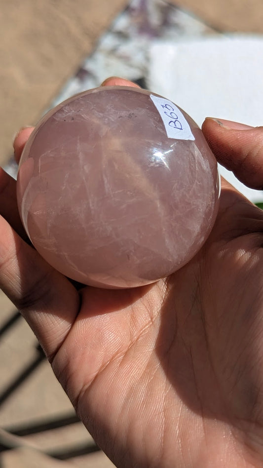 B63 Quartz rose sphère