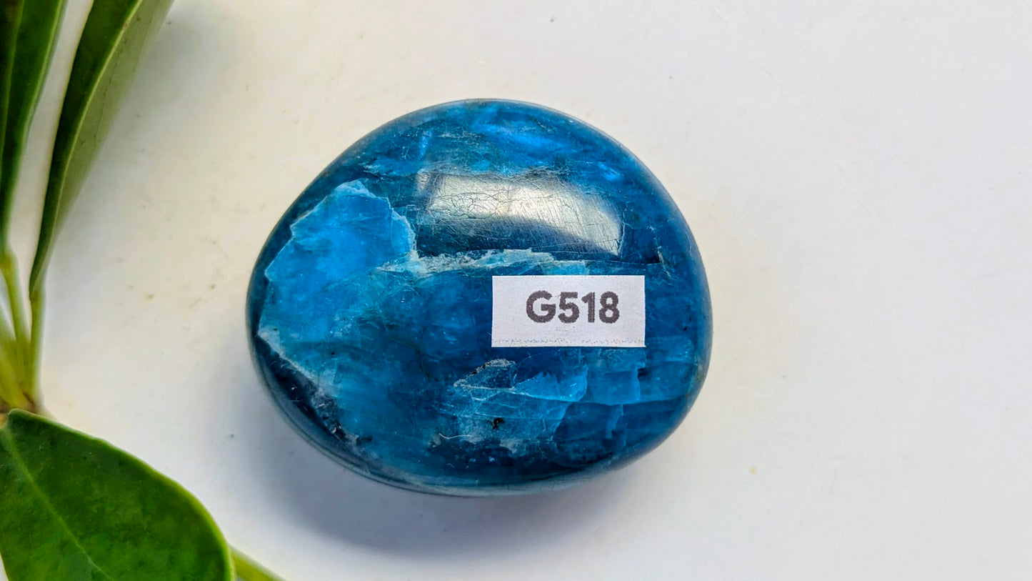 G518 Apatite galet