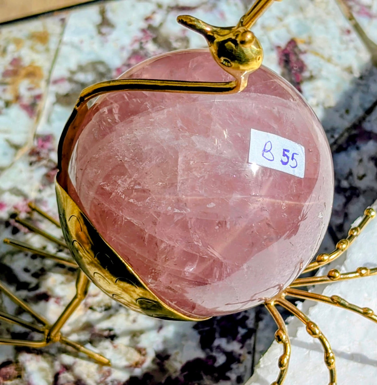 B 55 Quartz rose sphère