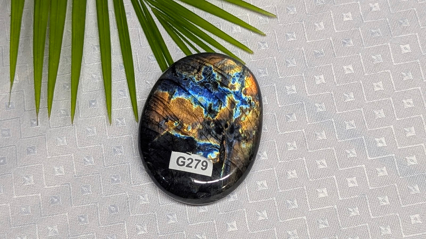 G279 Labradorite galet