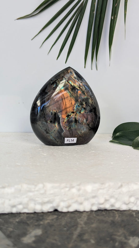 FL14 Labradorite Forme libre