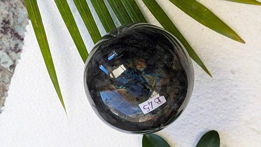 B45 Labradorite Sphère
