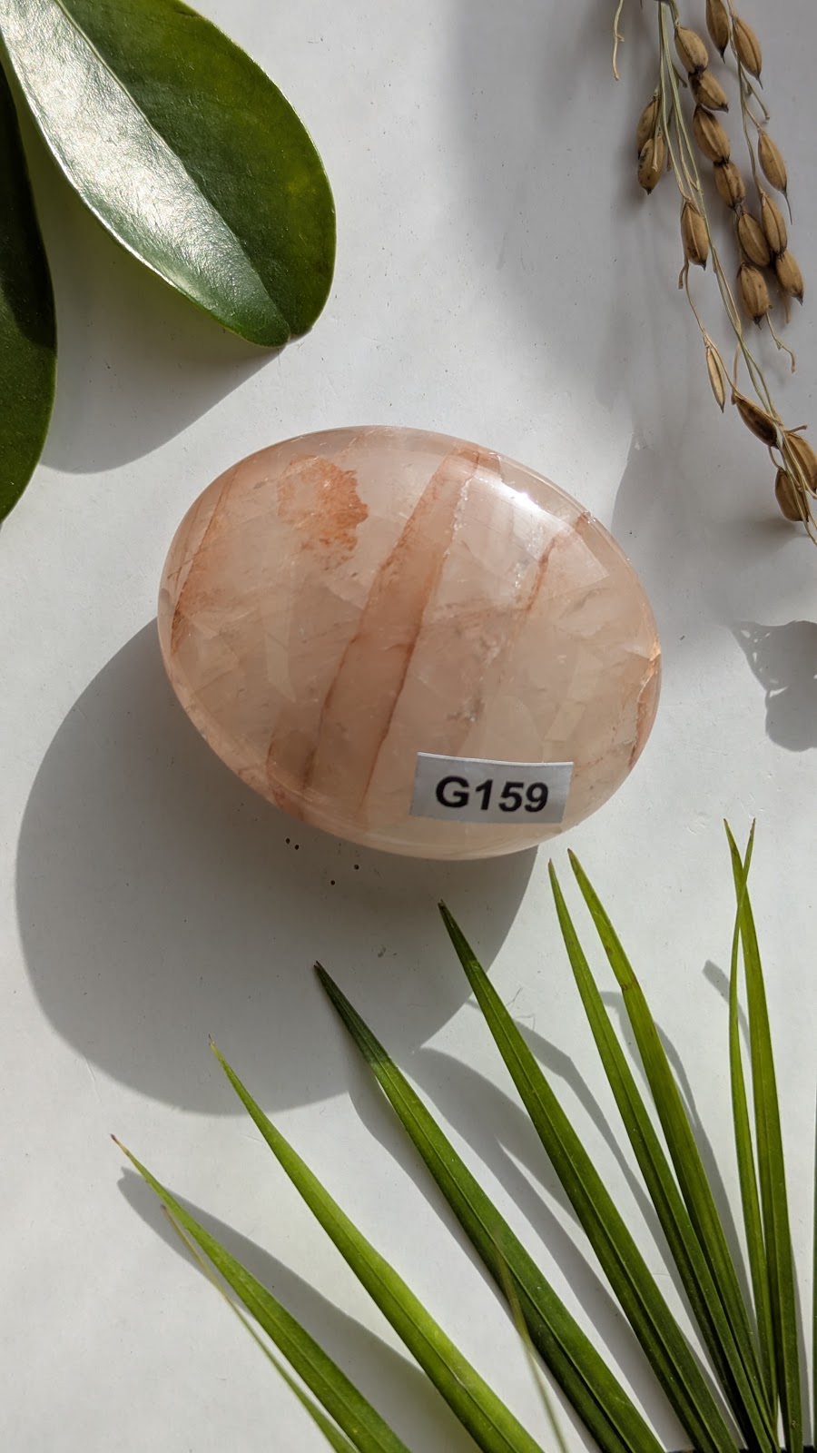 G159 Quartz hematoide rouge galet