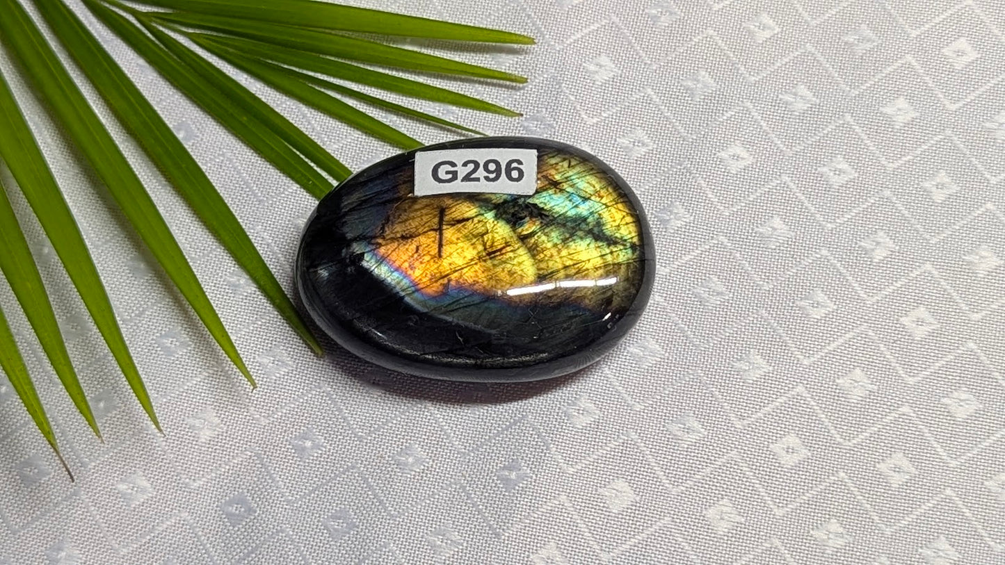 G296 Labradorite galet