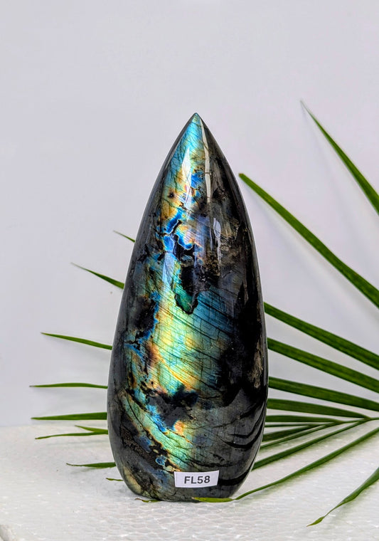 FL58 Labradorite Forme libre